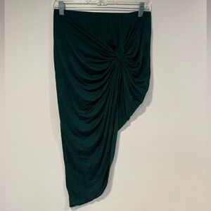 Green ruched Charlotte Russe midi‎ skirt